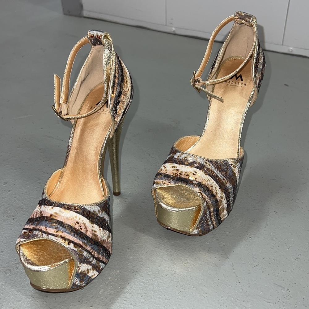 (2/$25)Madison by Shoe Dazzle Sequin Blue Wave Heels